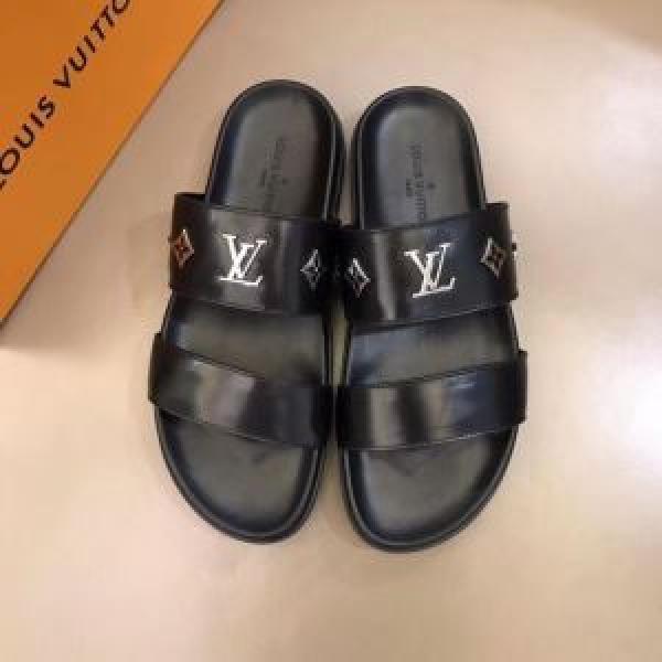 最新のトレンドブランド人気的 ルイ ヴィトン 【2026春夏】最新コレクション LOUIS VUITTON 爽やかな色合い  サンダル