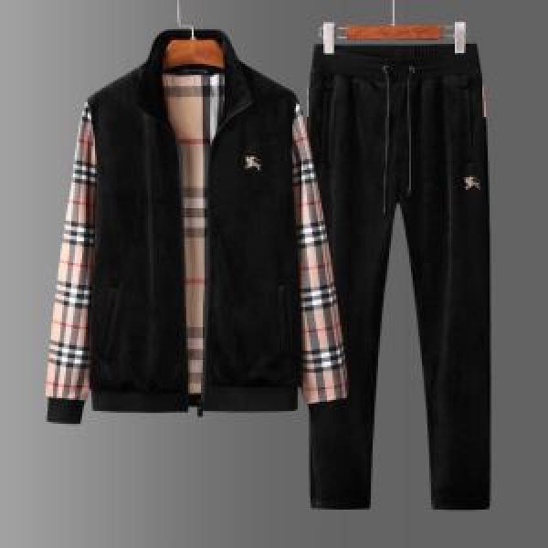 大人カジュアル夏ファッション2026 上下セット 今旬のシルエットバランス バーバリー BURBERRY 大人っぽく着こなし