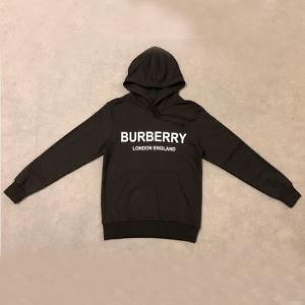 パーカー 《2026年》今、注目のストリート バーバリー BURBERRY 素敵なスタイルで夏の定番 通勤の定番
