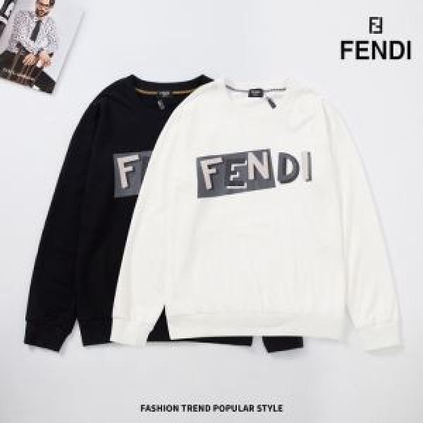 プルオーバーパーカー フェンディ FENDI 春夏らしい爽やかさ パーカー 【2026年】夏のファッション