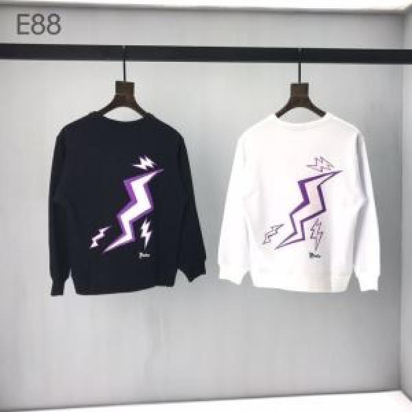 2色可選 おすすめな大人のトレンド  プラダ PRADA2026年春夏シーズンの人気  プルオーバーパーカー