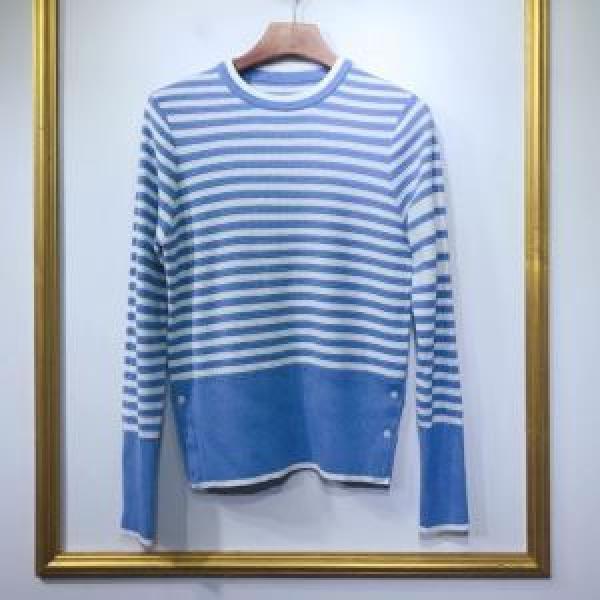 プルオーバーパーカー 大人の華やかさを演出 トムブラウン THOM BROWNE 春夏の流行り2026新品 夏らしい品格が漂う