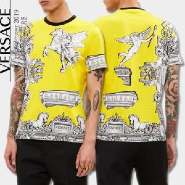 お洒落スタイル VERSACE Tシャツ/半袖  人気商品 2025春夏の大注目トレンド ヴェルサーチ