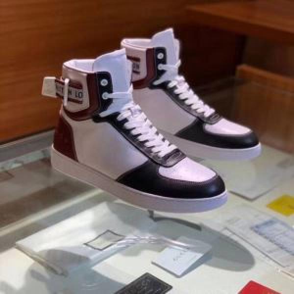 ハイトップシューズ 2026春夏の大注目トレンド おすすめ大人かわいい着こなし ルイ ヴィトン LOUIS VUITTON