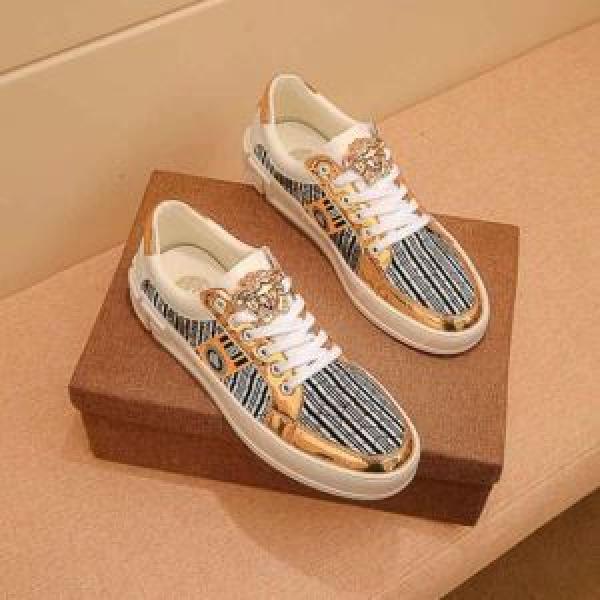 2026SSのトレンド商品 ヴェルサーチ VERSACE カジュアルシューズ 今流行りの最新コレクション