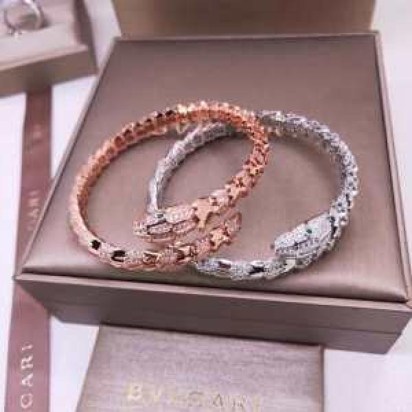 ブレスレット 2色可選 スタイルUPして着こなす ブルガリ BVLGARI 2026年春夏のトレンドアイテム.229.