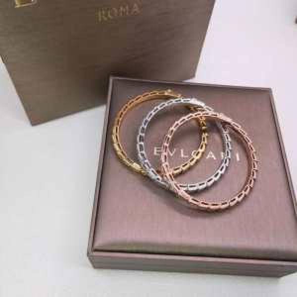 ぜひ今年のトレンドをチェック ブルガリちょっと大人の印象  BVLGARI 2026年春夏流行ファッションブレスレット 3色可選.229.
