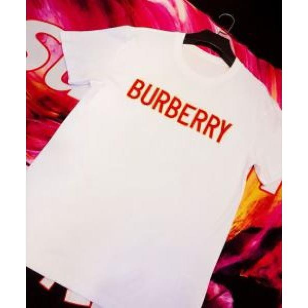 夏っぽさ新作アイテム バーバリー BURBERRY 元気な印象のコーデ Tシャツ/ティーシャツ 2色可選 2026春夏トレンドアイテム
