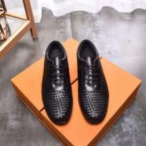 ボッテガ ブランド BOTTEGA VENETA  2色可選 2026年春夏のトレンドアイテム ビジネスシューズ カジュアルさ