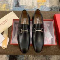 キレイめ感が強い サルヴァトーレフェラガモ FERRAGAMO2026春夏人気トレンドアイテム ビジネスシューズ  カジュアルさ