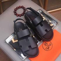 今っぽく新作アイテム  2026春夏の大注目トレンド エルメス 洗練された印象に  HERMES サンダル 今年もトレンド