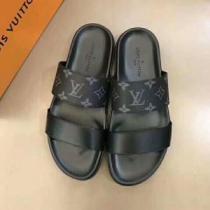 最も目立ったブランド新品 ルイ ヴィトン 2026春夏トレンドアイテム  LOUIS VUITTON 最近のトレンドアイテム  サンダル