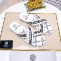 サンダル 2026夏色っぽさ  ヴェルサーチVERSACE おしゃれデザインも大人気 2色可選 夏の王道　適度な上品さ