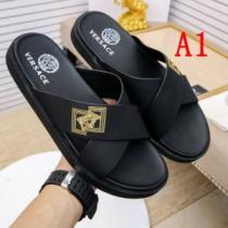 2026春夏も引き続き人気セール オシャレ上級者に  サンダル 2色可選  ヴェルサーチVERSACE オシャレ印象で人気の高い