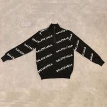 ジップパーカー  バレンシアガ BALENCIAGAリラックス感のあるゆったり 2026春夏の大注目トレンド 大胆なデザイン