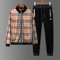 上下セット着回し力も抜群です！  バーバリー 《2026年》今、注目のストリート BURBERRY リッチな印象に