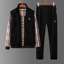 大人カジュアル夏ファッション2026 上下セット 今旬のシルエットバランス バーバリー BURBERRY 大人っぽく着こなし