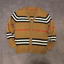 ニットコート 切りっぱなしデザイン  バーバリー 夏キレ味をプラス BURBERRY 【2026春夏】最新コレクション
