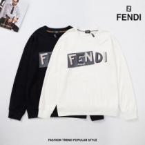 プルオーバーパーカー フェンディ FENDI 春夏らしい爽やかさ パーカー 【2026年】夏のファッション
