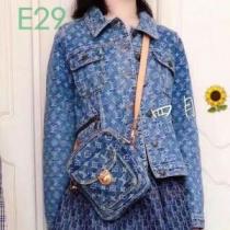 この夏は注目新作 ルイ ヴィトン LOUIS VUITTON 2026年春夏シーズンの人気  デニムジャケット ぐっと鮮度がアップ