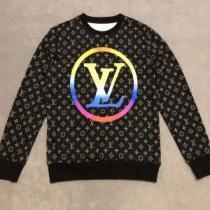 プルオーバーパーカー 夏に良く似合うちょっと新品 ルイ ヴィトン LOUIS VUITTON  おしゃれな夏ファッション2026