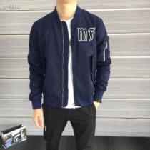 ハーフコート 清潔感のある肌見せ モンクレール おしゃれな夏ファッション2026 MONCLER 2色可選 風通しのよい