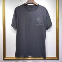 【2026年】夏のファッション オススメしたい最新注目ファション クロムハーツ CHROME HEARTS 半袖Tシャツ