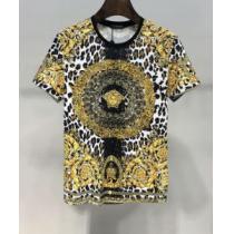 2026年最新ファッション Tシャツ/半袖 ヴェルサーチ安心と信頼のお取引 VERSACE 完売必須