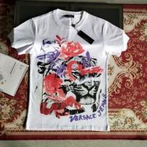 大人っぽいファション感 ヴェルサーチ 2026夏ファション新品 VERSACE  Tシャツ/半袖 韓国の人気