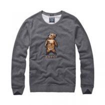 大人カジュアル夏ファッション2026 今年春夏ファション流行り アバクロンビー&フィッチ Abercrombie & Fitch  長袖Tシャツ
