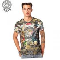 素敵カジュアル春夏新品 ヴェルサーチ2026年春夏シーズンの人気 VERSACE Tシャツ/半袖