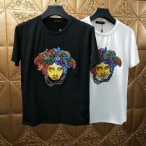 韓国の人気 ヴェルサーチ Tシャツ/半袖 2色可選 2026年春夏シーズンの人気 VERSACE