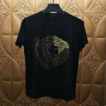 春夏トレンド ヴェルサーチ VERSACE 今季は特に注目ファション Tシャツ/半袖 2026年春夏