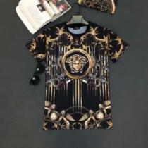 注目度が高まり最新コレクション ヴェルサーチ  VERSACE Tシャツ/半袖 2026夏ファション新品