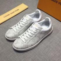カジュアルシューズ ルイ ヴィトン LOUIS VUITTON 2026春夏のトレンド新商品 人気ストリートブランド新品