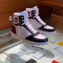 ハイトップシューズ 2026春夏の大注目トレンド おすすめ大人かわいい着こなし ルイ ヴィトン LOUIS VUITTON