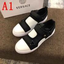 2026年春夏流行ファッション 季節感をプラス人気商品 ヴェルサーチ VERSACE ランニングシューズ 2色可選