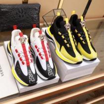 2色可選 カジュアルシューズ 最新のトレンドブランド人気的 2026春夏は人気定番 ヴェルサーチ VERSACE