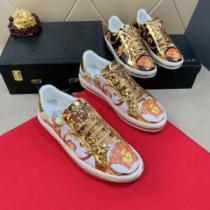 ヴェルサーチ VERSACE カジュアルシューズ 2色可選海外セレブは大人気  2025年夏の一押しファッションアイテム