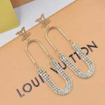 夏っぽさ新作アイテム ルイ ヴィトン元気な印象のコーデ  LOUIS VUITTON 2026春夏トレンドアイテム ピアス.224.