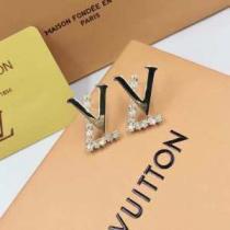 夏の王道　適度な上品さ ルイ ヴィトン 2026春夏も引き続き人気セール LOUIS VUITTON オシャレな印象に ピアス.224.
