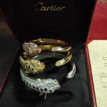 着回し力も抜群です！  ブレスレット 爽やかな色合い3色可選 カルティエ CARTIER 《2026年》今、注目のストリート.225.