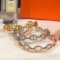 3色可選 きれいめ上品に ブレスレット 2026年の夏のマスト エルメス HERMES ぐっと鮮度がアップ.228.
