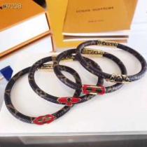 気持ちいい真夏日にぴったり ルイ ヴィトン  4色可選 LOUIS VUITTON おしゃれな夏ファッション2026 ブレスレット.224.