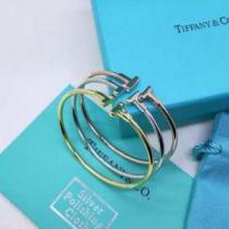 ブレスレット 夏の大人カジュアルスタイル ティファニー 2026年最新ファッション Tiffany&Co 3色可選.220.