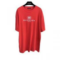 バレンシアガ BALENCIAGA 今期注目のブランドトレンド 絶妙にオシャレ人気アイテム 半袖Tシャツ 【2026春夏】最新コレクション