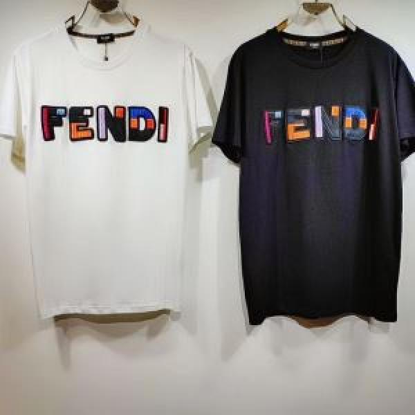 夏らしい季節感 半袖Tシャツ フェンディ FENDI 2026年の夏のマストぐっと鮮度がアップ  2色可選
