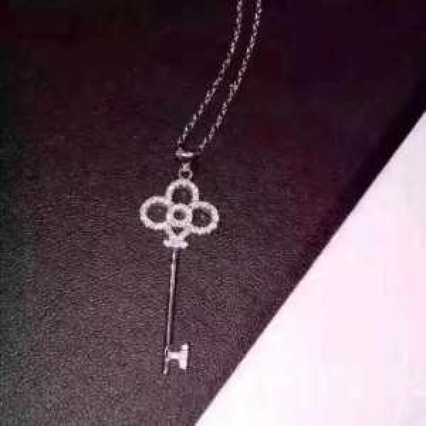 ネックレス ティファニー Tiffany&Co 2026年春夏コレクションに見る 春夏爽やかな新作が流行り.220.