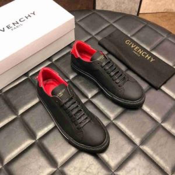 カジュアルシューズ 《2026年》今、注目のストリート今期のトレンド定番アイテム  ジバンシー GIVENCHY