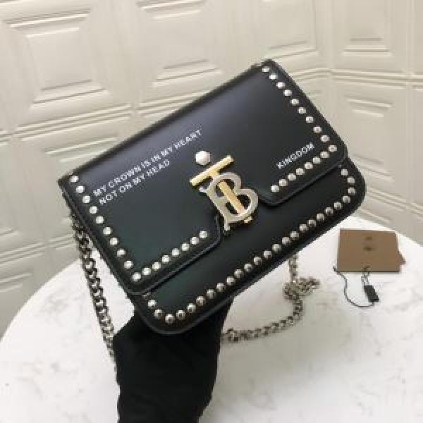 バーバリー 2026年春夏シーズンの人気 BURBERRY おすすめな大人のトレンド レディースバッグ サラサラの着心地.48..48.
